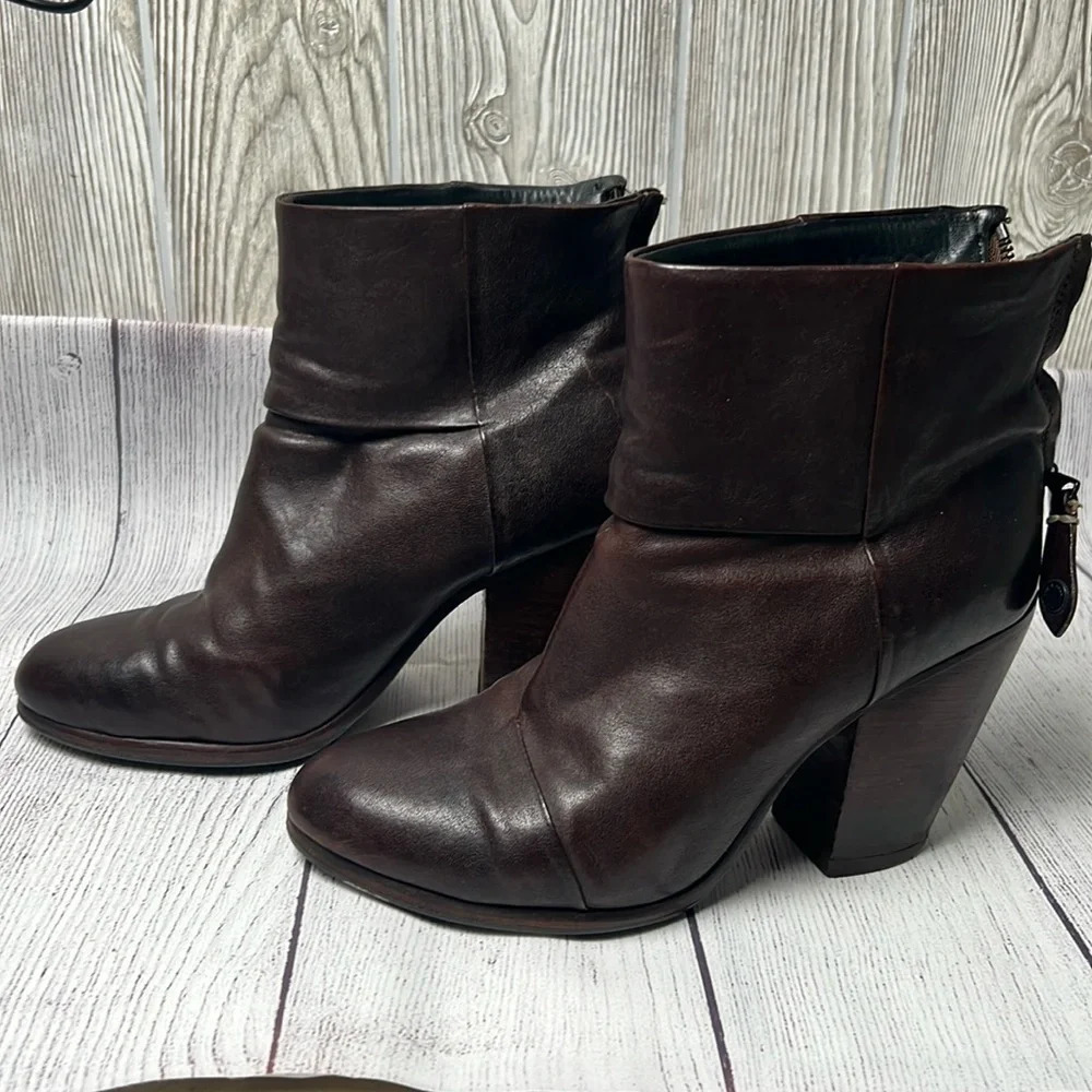 RAG & BONE Newbury Brown Leather Block Heel Ankle Bootie size 38/ 8